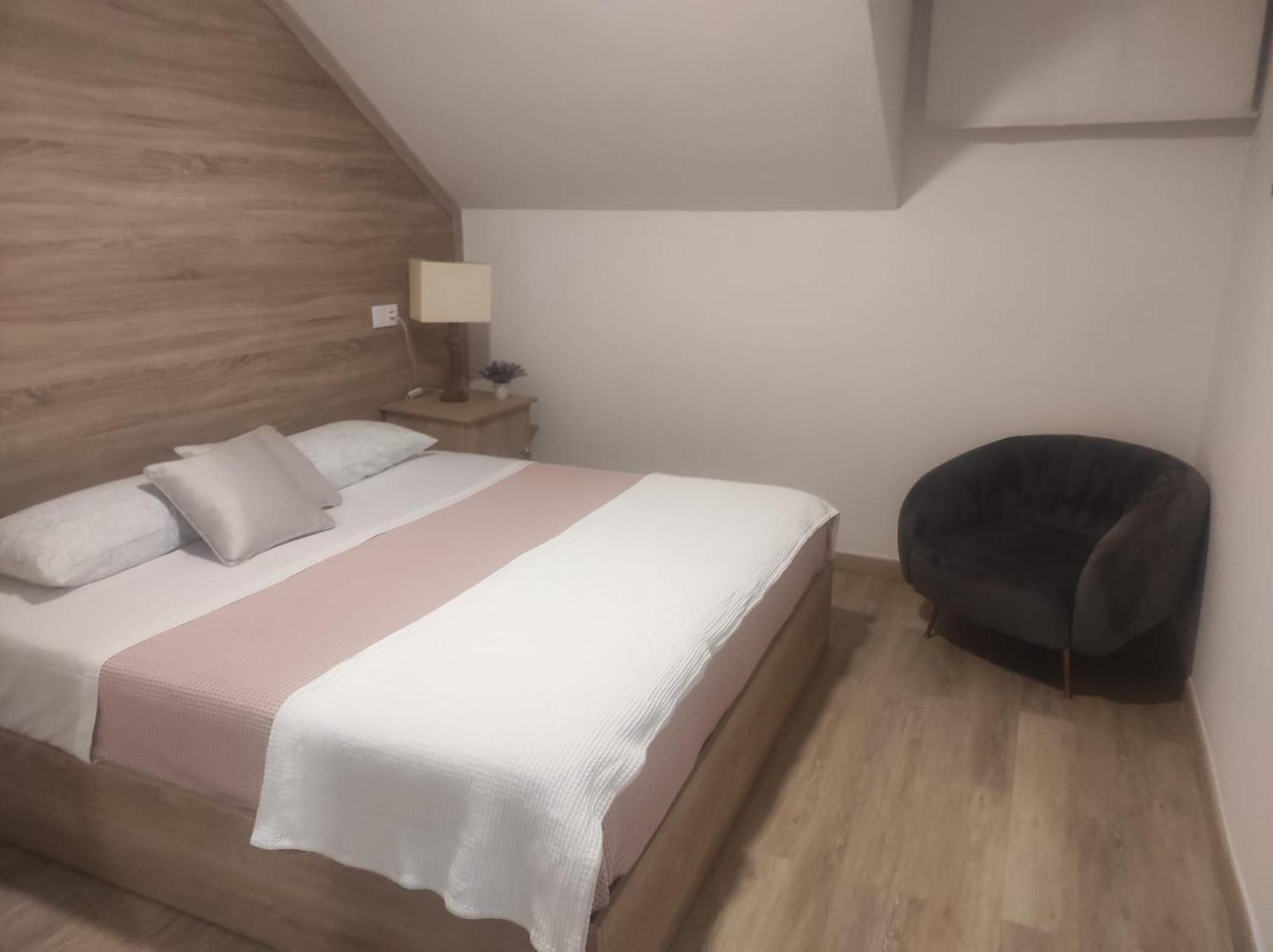 Hotel Apartamentos Seven Rooms Punta Umbria Ngoại thất bức ảnh